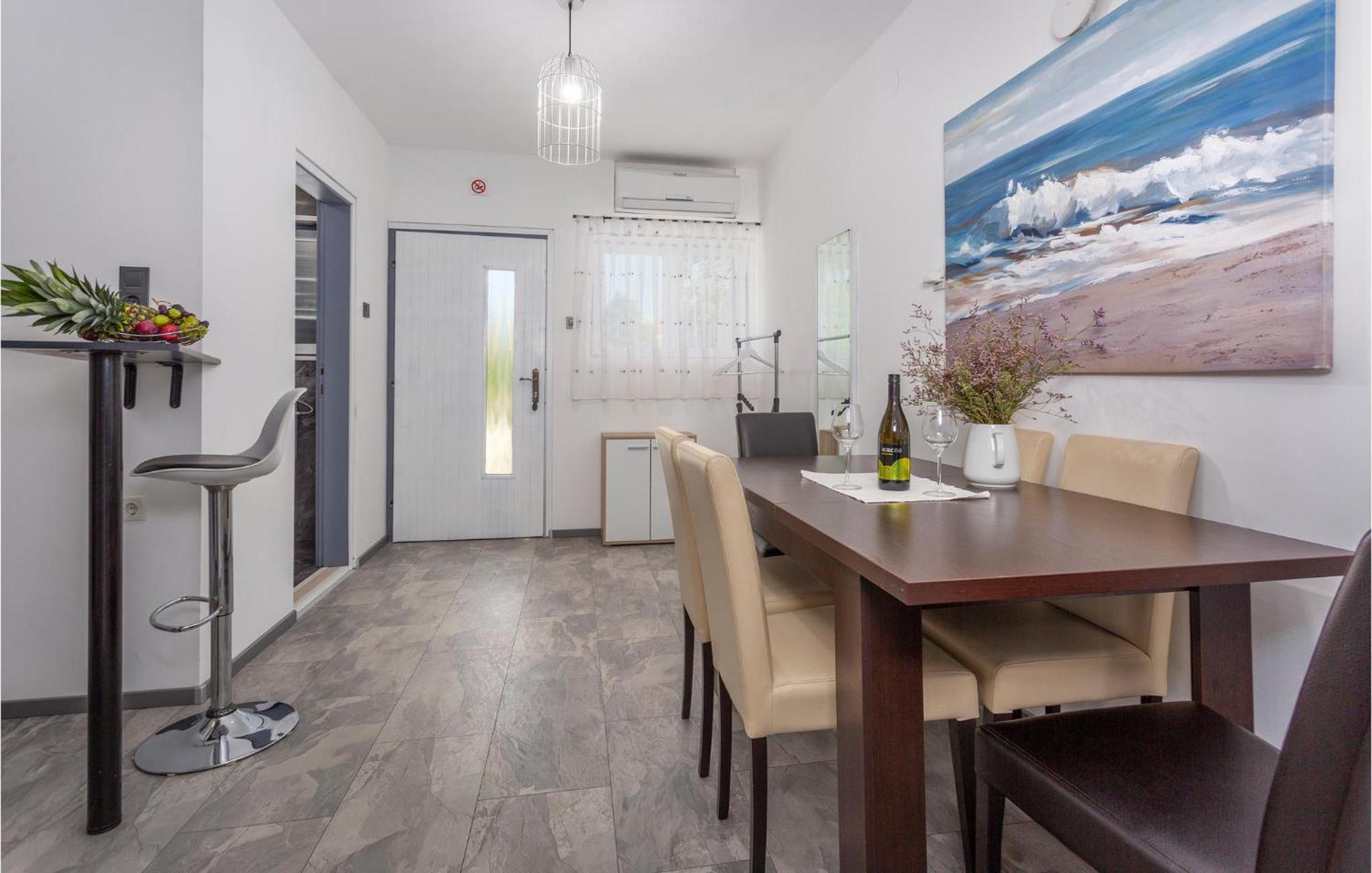 Beautiful Apartment In Malinska With Kitchen 외부 사진