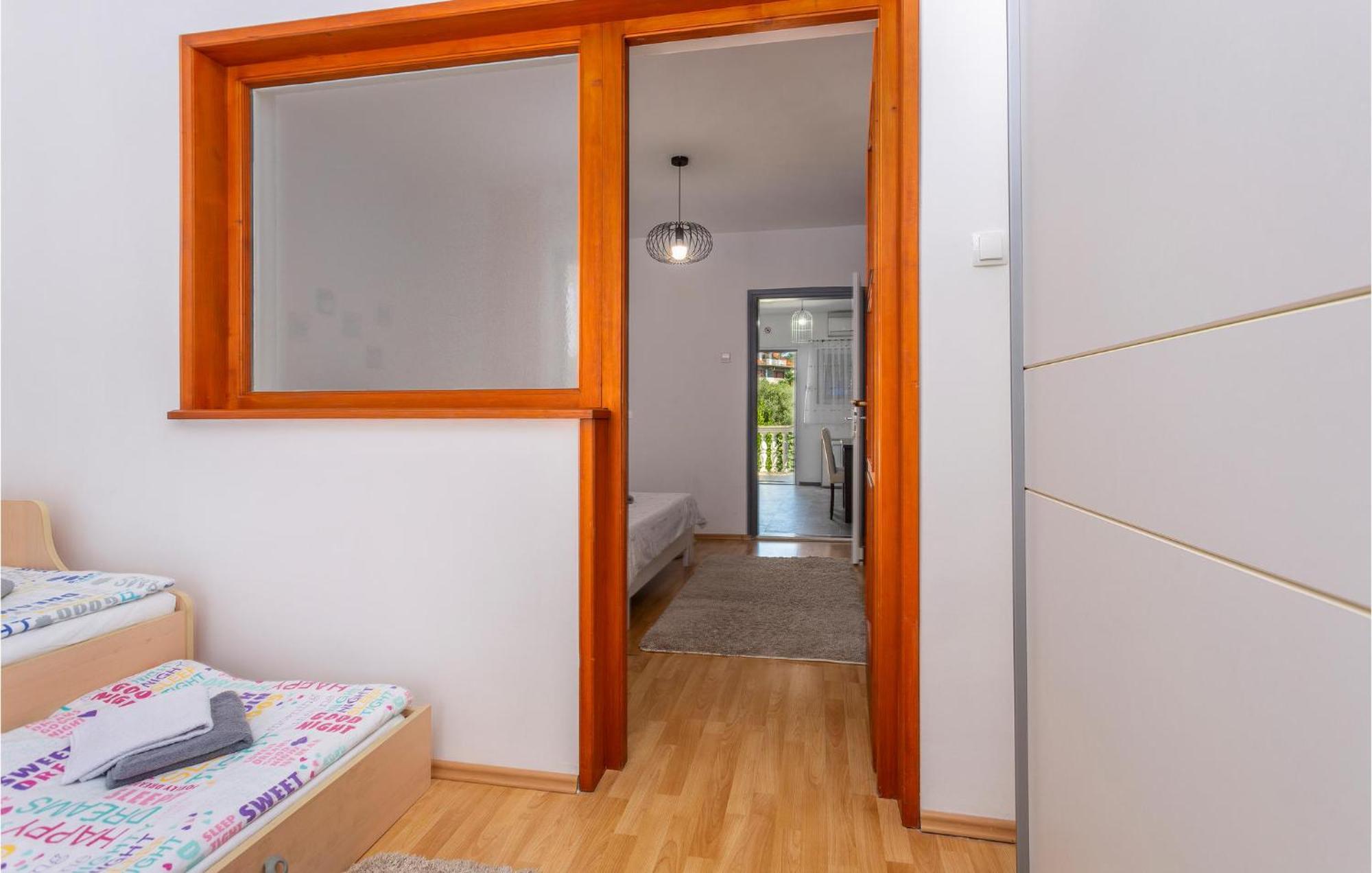 Beautiful Apartment In Malinska With Kitchen 외부 사진
